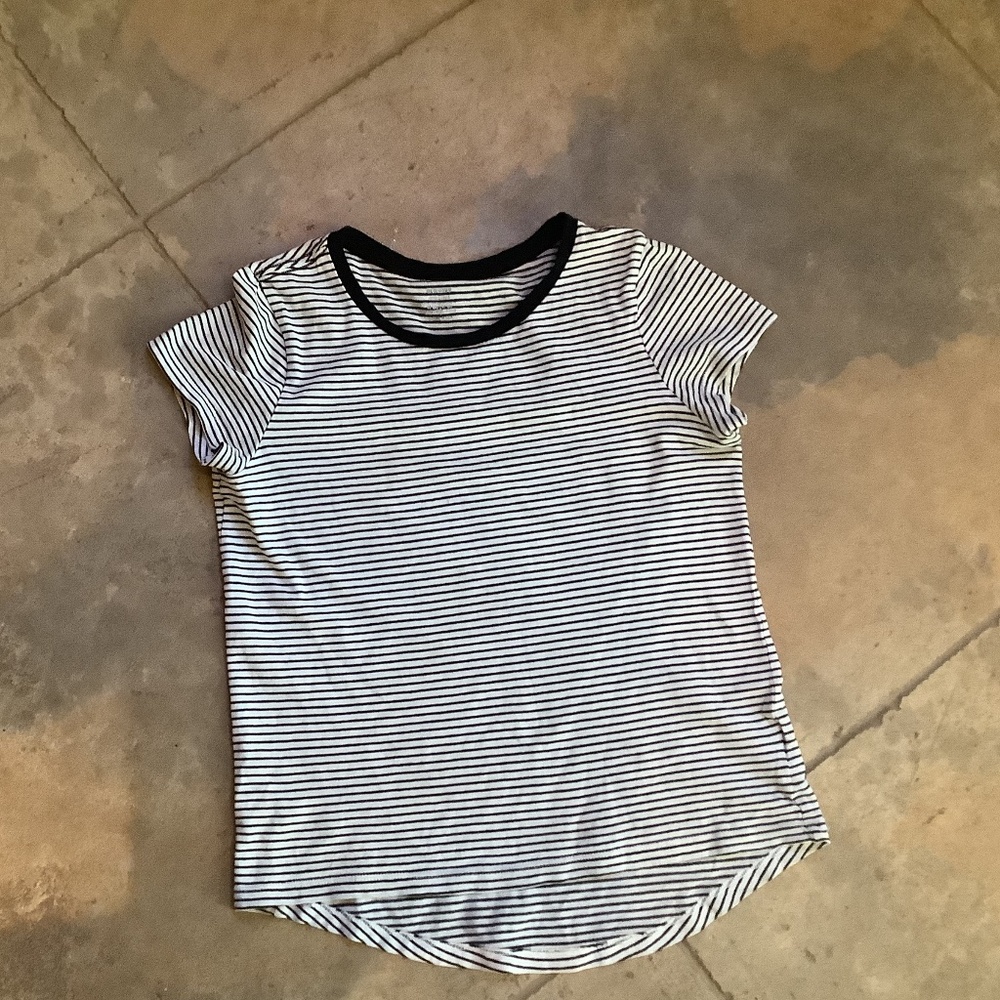 Old navy 8 girls shirt stripe white navy blue bundle only
